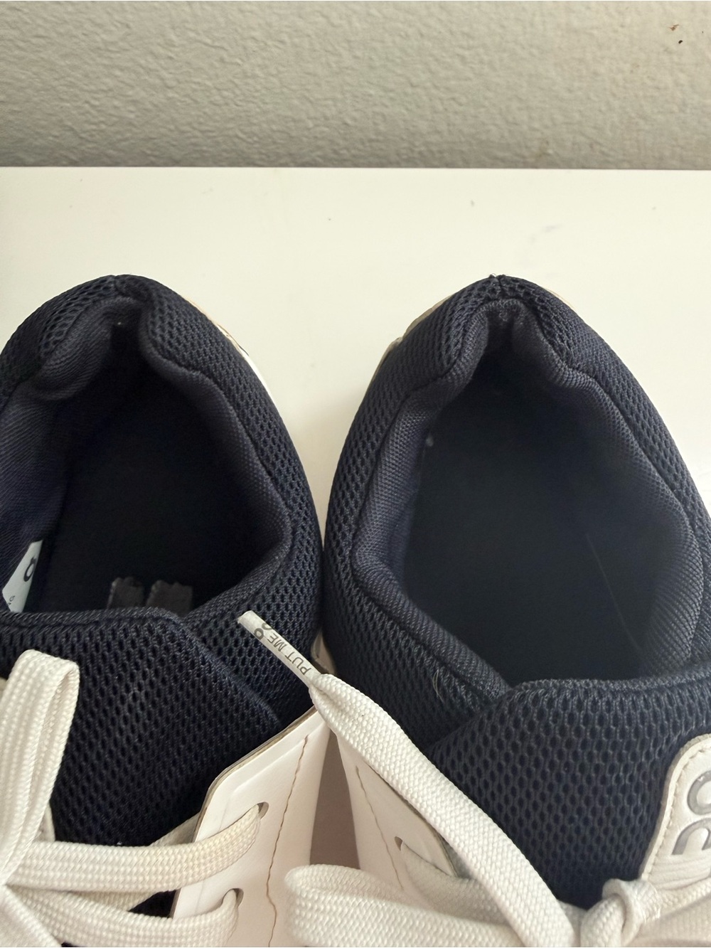 On Running Men size 12 the Roger avantage  Low-Top Sneakers in White and Black - Picture 4 of 10